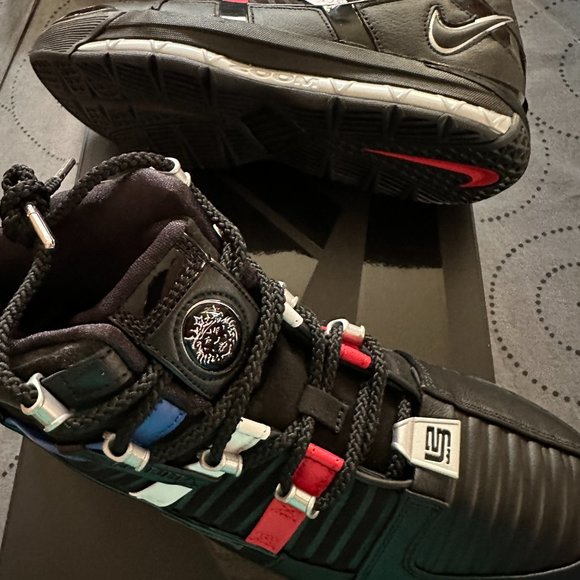 NIKE ZOOM LEBRON III Q S SIZE 7.5 MEN NWB  $200